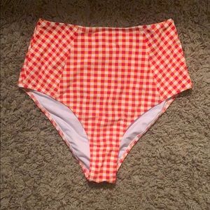 NWT white and red checkered swimsuit bottoms!